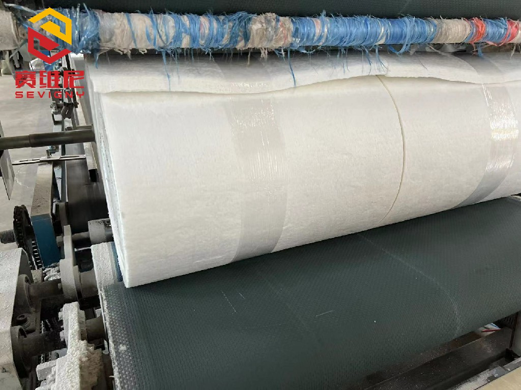 赛维尼-硅酸铝针刺毯