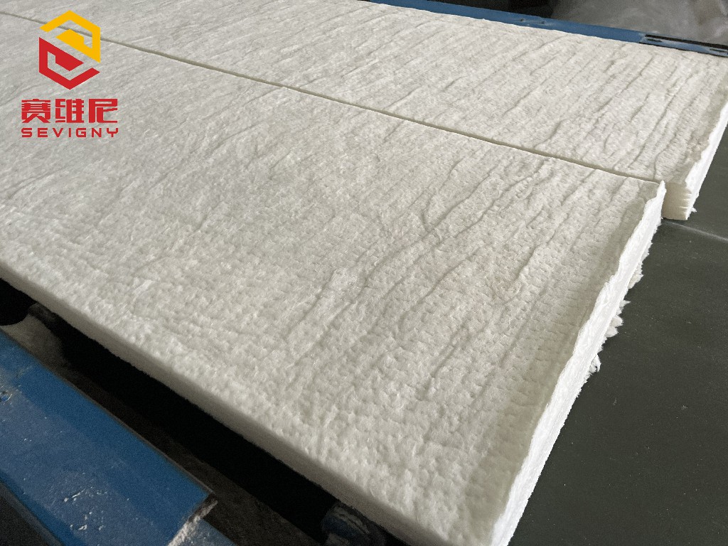 赛维尼-硅酸铝针刺毯